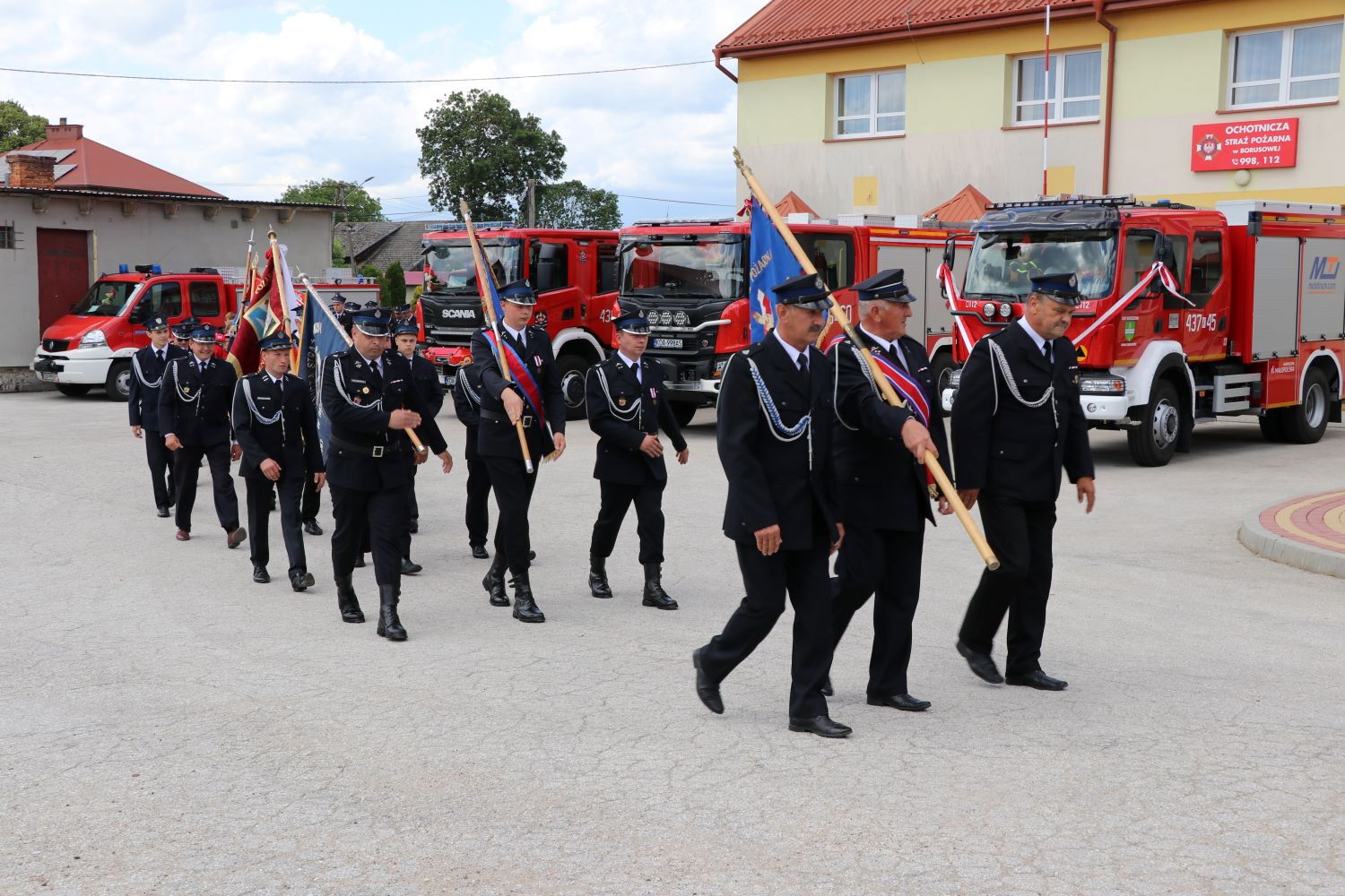 Gminny Dzień Strażaka i poświęcenie nowego samochodu ratowniczo-gaśniczego dla OSP Borusowa